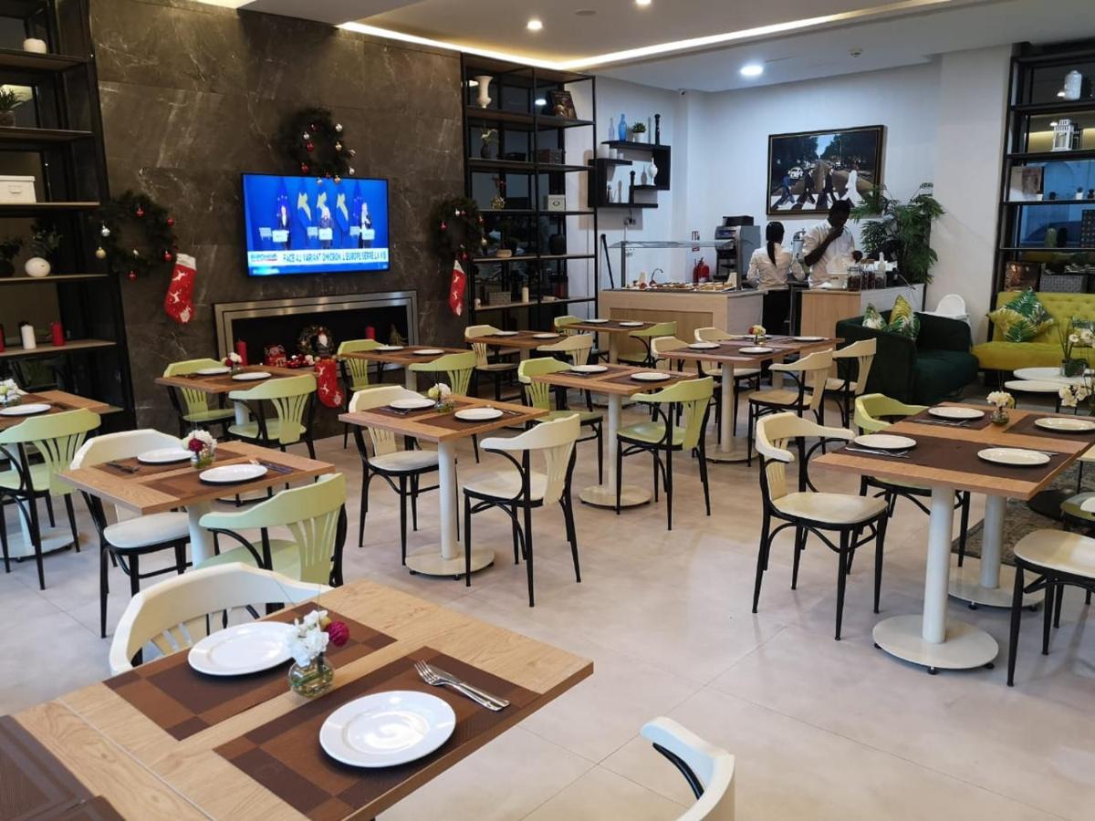 Mid Town Hotel Casablanca Kültér fotó
